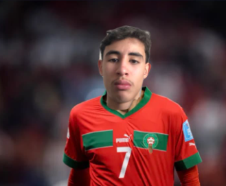 ik ben motta en ik speel voor mijn vader land Marokko 